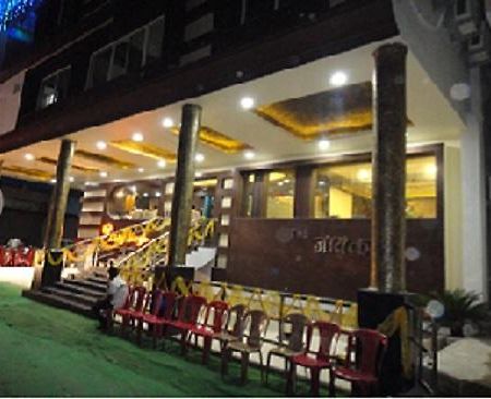 City Surya Hotel คยา ภายนอก รูปภาพ