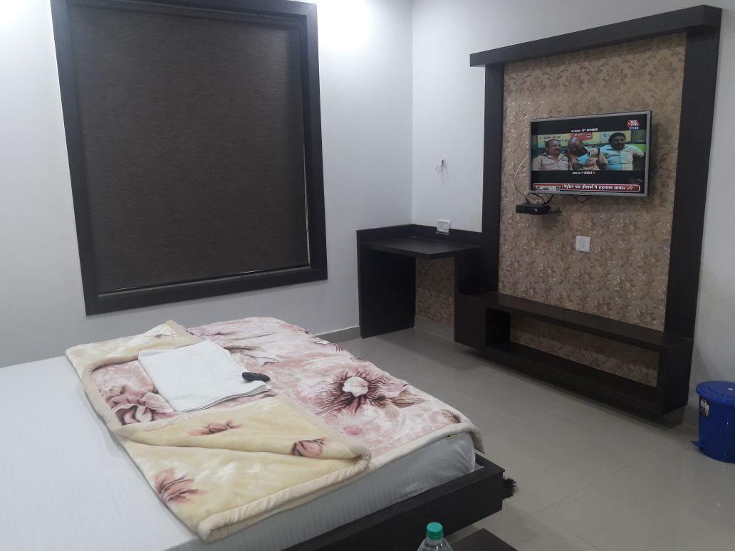City Surya Hotel คยา ภายนอก รูปภาพ